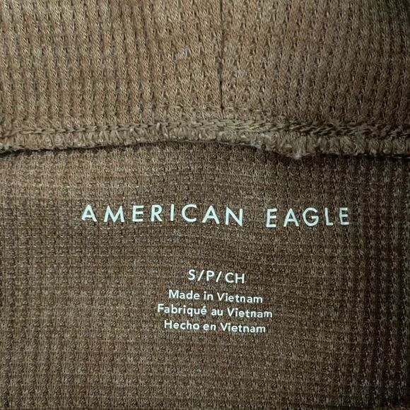 American Eagle Outfitters Size Small Mock Turtleneck Brown Waffle Sweater Top - Picture 4 of 5